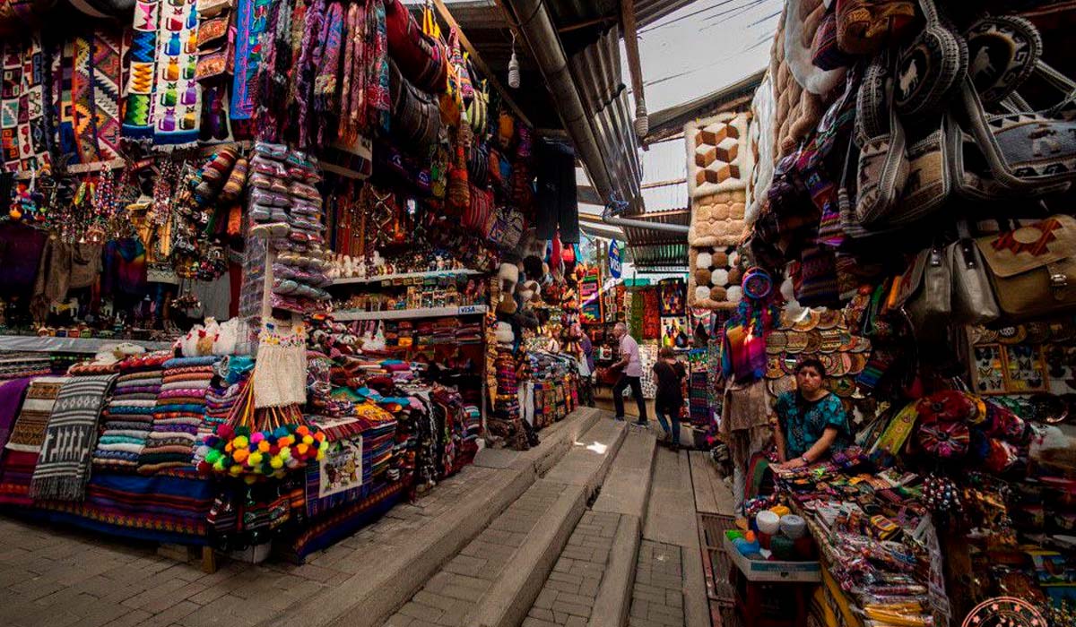Aguas Calientes Market